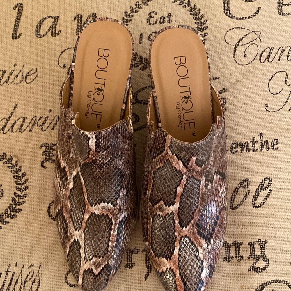 Boutique by Corkys